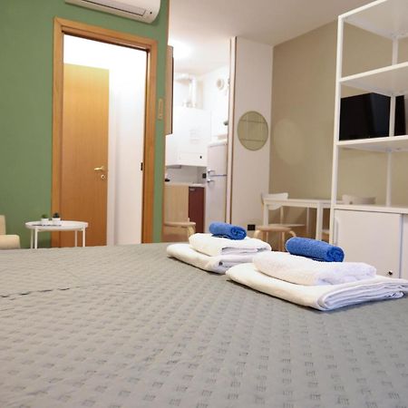 Nel Centro Di Desenzano Apartment Десенцано дел Гарда Екстериор снимка