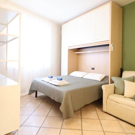 Nel Centro Di Desenzano Apartment Десенцано дел Гарда Екстериор снимка