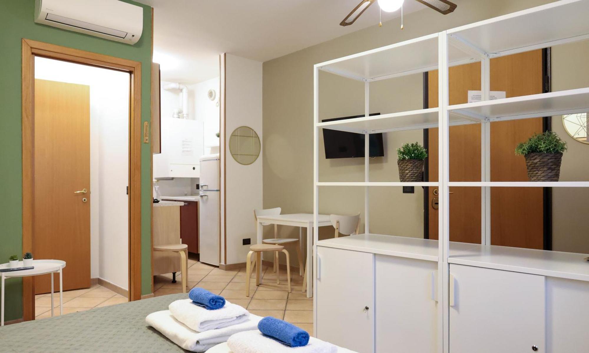Nel Centro Di Desenzano Apartment Десенцано дел Гарда Екстериор снимка