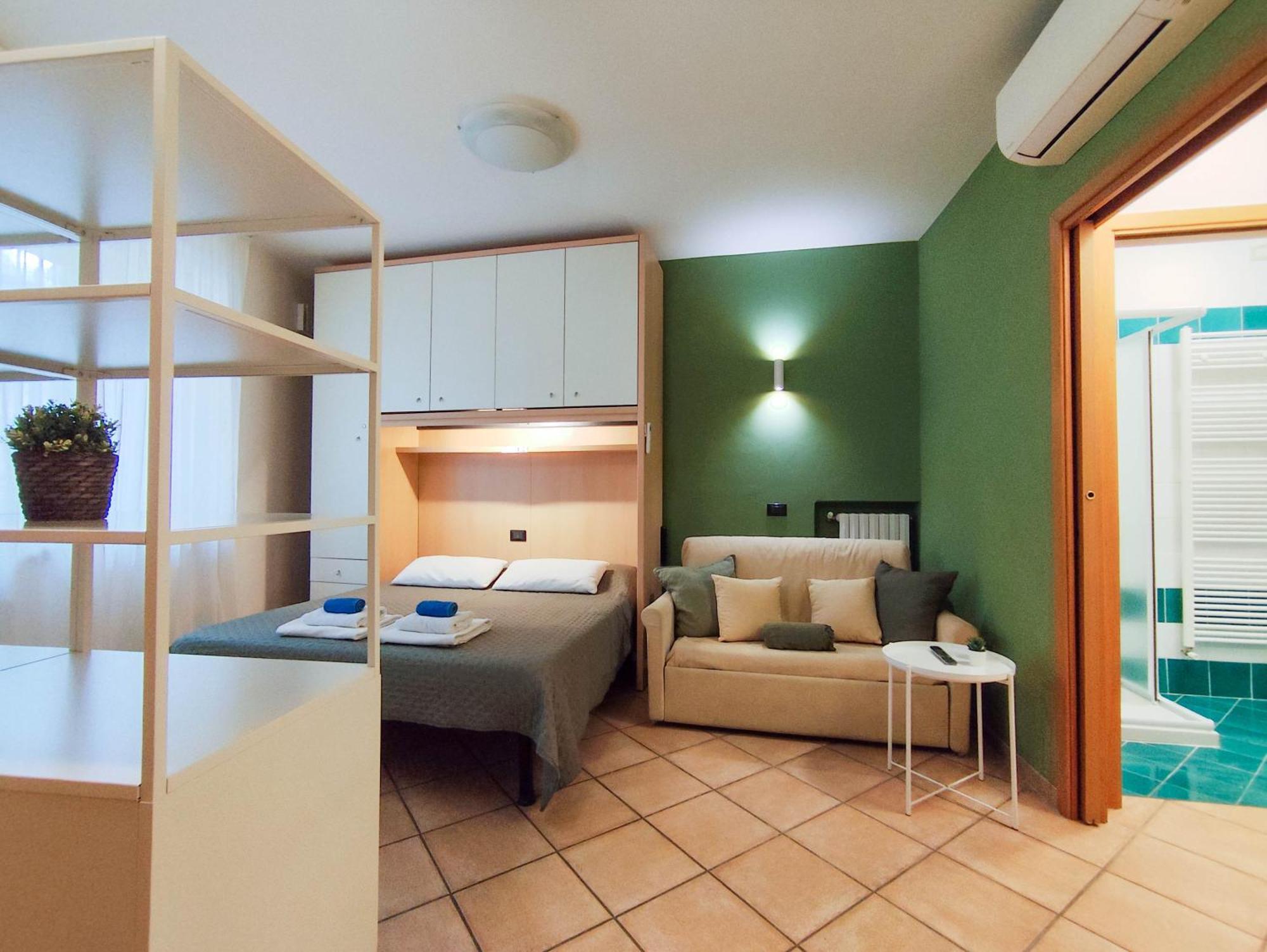 Nel Centro Di Desenzano Apartment Десенцано дел Гарда Екстериор снимка