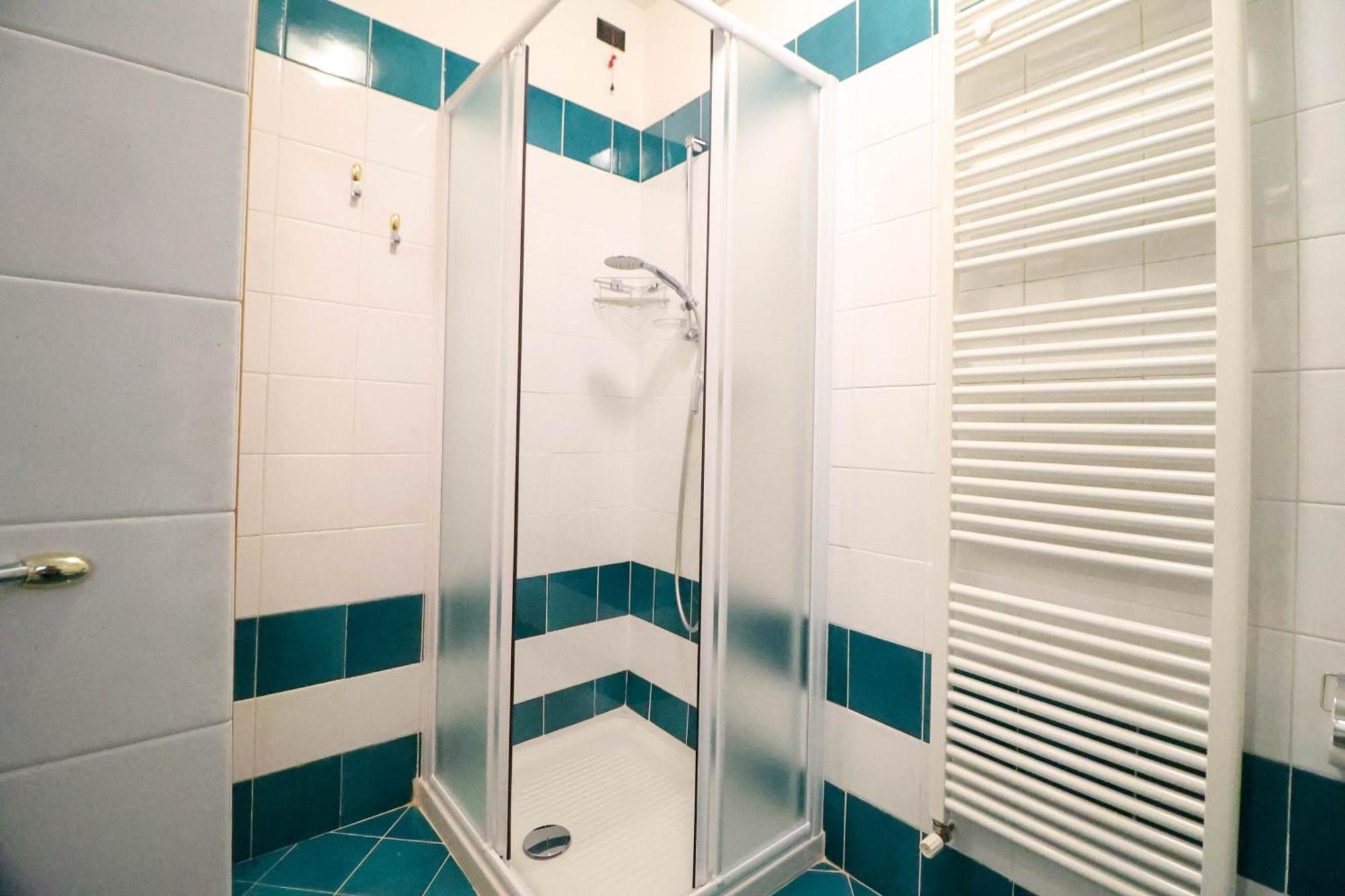 Nel Centro Di Desenzano Apartment Десенцано дел Гарда Екстериор снимка